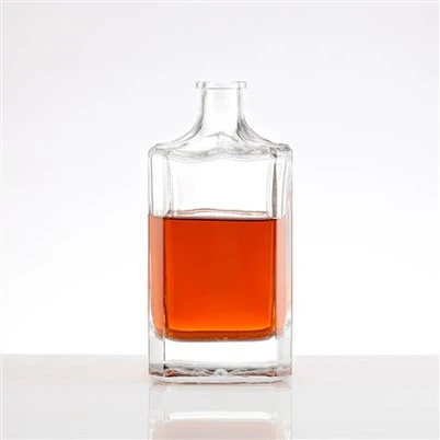 Ampolles de licor de vidre quadrades