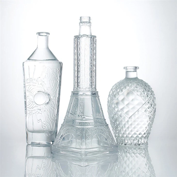 Transparent Whiskey Glass Bottle