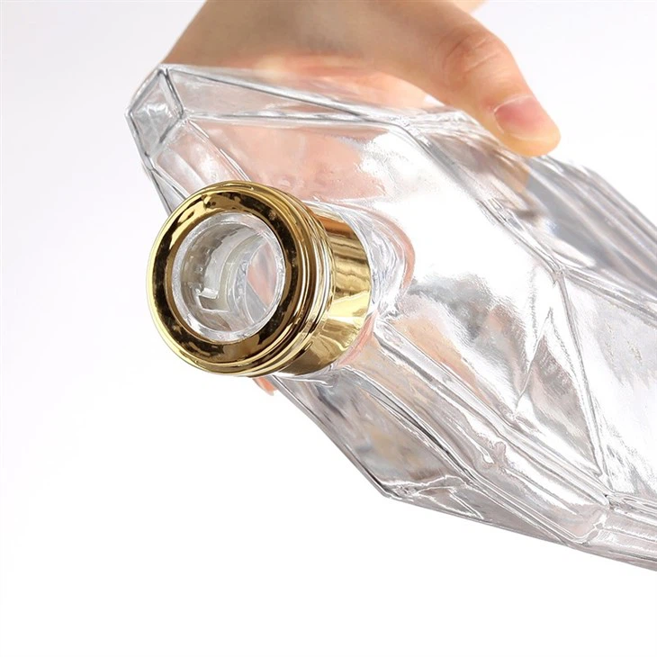 Polygonal Design XO Bottle 750ml
