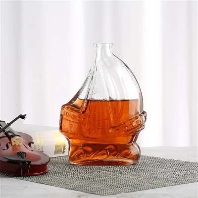 Últim disseny Ampolla en forma de vaixell 700 ML